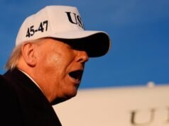 Trump diz que os EUA destruíram todos os alvos militares na ilha de Kharg, no Irão, ameaçando a infra-estrutura petrolífera se os petroleiros forem interceptados