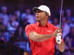 Relatórios dizem que Tiger Woods esteve envolvido em um acidente de capotamento na Flórida