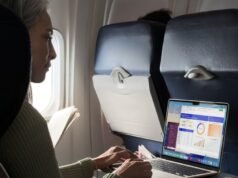 À medida que o modelo M4 atinge seu preço mais alto, o novo MacBook Air é lançado com um vale-presente de US$ 50.