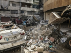 Israel lançou ataques aéreos no centro de Beirute; O diretor da televisão do Hezbollah está entre os mortos