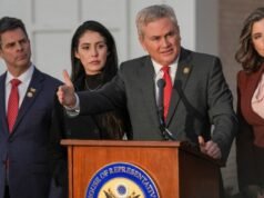 Comer pede a Bill Gates e outros entrevistas gravadas sobre Epstein.