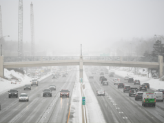 Aviso de neve forte de até 30 polegadas: ‘Fique em casa’