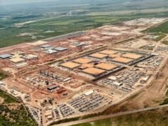 Em breve. Das pessoas por trás dos campos de detenção do ICE: Data Center Company Town