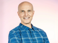 O fundador do PopSockets, David Barnett, fala sobre como construir um negócio viral.