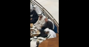 Em meio à crise no Oriente Médio, o presidente dos Emirados Árabes Unidos e o príncipe herdeiro de Dubai visitam o Dubai Mall