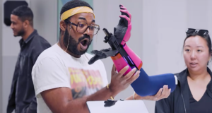 Assista a uma vitrine de ficção científica se transformando em uma zona de explosão no novo vídeo de pegadinha da ‘Maratona’ da Bungie (vídeo)