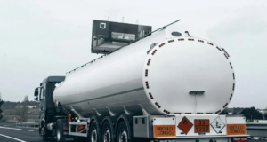 Bahrein emite alerta para ficar em casa após incêndio na província de Muharraq