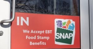 Atualização do benefício SNAP: Juiz diz que a ação do administrador de Trump viola a Constituição