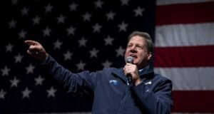 O chefe da companhia aérea espera que a suspensão do DHS termine para a TSA em abril