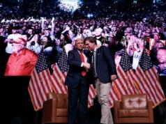 Donald Trump demite Tucker Carlson do MAGA: ‘Perdeu o caminho’