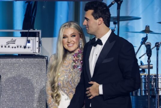 Quem é a esposa de Charlie Kirk? 5 coisas que Erika Kirk e sua família – Hollywood Life