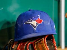 Os Blue Jays contrataram um arremessador de 28 anos com um currículo curto na MLB