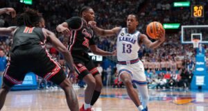 Como assistir Kansas x Houston: transmissão ao vivo do torneio Big 12, canal de TV