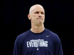 Dan Hurley, da UCON, responde depois que Mick Cronin, da UCLA, critica os críticos