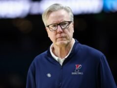 A ala de todas as conferências entrou no portal de transferência após um torneio da NCAA