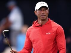 Tiger Woods é preso por DUI após acidente de carro na Flórida