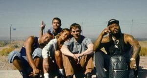 Zhu e Joe Trapanese discutem a trilha do filme SXSW “He Bled Neon”