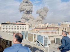 Ataques EUA-Israel abalaram o Irã, foram relatadas mortes de civis, as tensões aumentaram