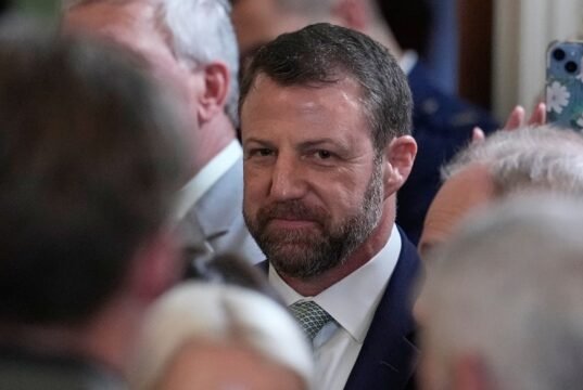 O Senado nomeou Mullin para chefiar o Departamento de Segurança Interna