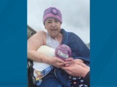 Um tesouro de praia de vidro escondido cria um momento de esperança para um paciente com câncer na costa do Oregon