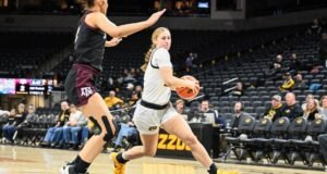 Hoopin’ e Hollerin: WBIT vinculado