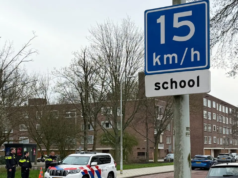 A explosão danificou a escola judaica em Amsterdã, mas ninguém ficou ferido.