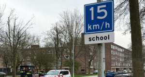 A explosão danificou a escola judaica em Amsterdã, mas ninguém ficou ferido.