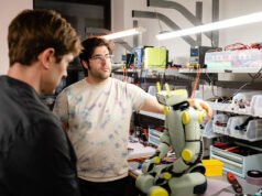 A Amazon adquiriu recentemente uma startup que cria robôs humanóides do tamanho de crianças.