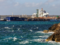 Petroleiro russo atracou em Cuba após levantamento do bloqueio dos EUA