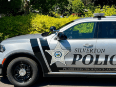 Um pedestre morreu e outro ficou ferido em um acidente em um complexo de apartamentos no Oregon