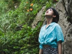 Duas temporadas, dois estranhos Trailer: Locarno Golden Leopard Victor