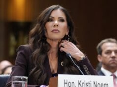 A gestão tumultuada de Noem no DHS foi marcada por controvérsias e confrontos