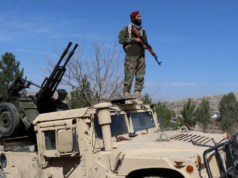 Forças paquistanesas matam 67 talibãs afegãos em operações de fronteira durante a noite