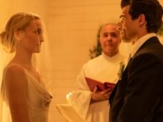 Como ‘Love Story’ Carolyn Bessette recriou o vestido de noiva de Kennedy