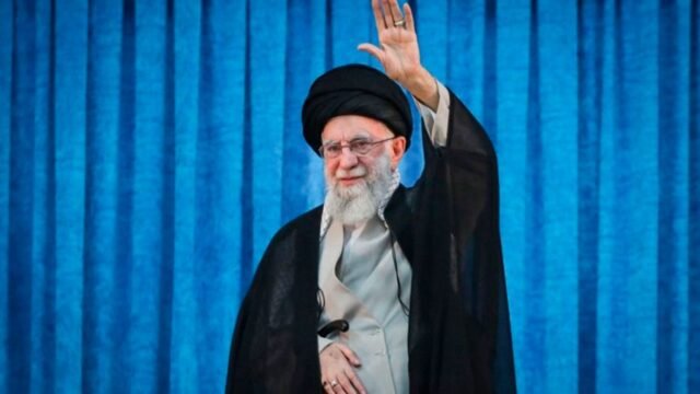 ali-khamenei-544550-175335.jpg