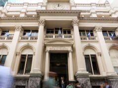 O banco central divulgou hoje o seu inquérito às expectativas do mercado para Fevereiro