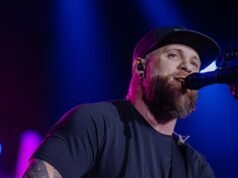 Brantley Gilbert fica longe das redes sociais, preferindo ficar em casa, na fazenda da Geórgia