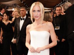 Brittany Snow comemora seu 40º aniversário com uma festa de aniversário do Airbnb no deserto com amigos