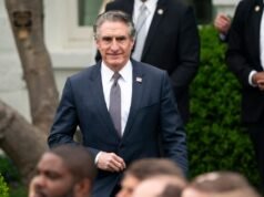 Trump não planeja bloquear exportações de petróleo ou gás, dizem Burgum e Wright