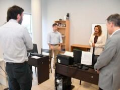 Prefeito Fuentes visitou o Centro Municipal de Monitoramento de Veículos