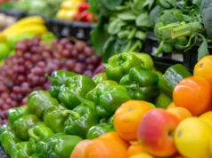 Frutas e vegetais populares associados a níveis mais elevados de pesticidas