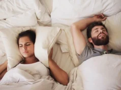 Insônia e apneia do sono juntas aumentam significativamente o risco de doenças cardíacas