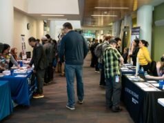 Os EUA perderam 92.000 empregos em Fevereiro num relatório surpreendentemente fraco