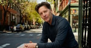 Andrew McCarthy explica por que homens de meia-idade não têm amigos