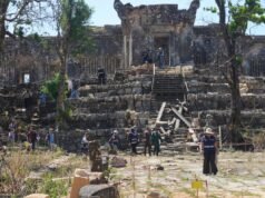 Um templo de mil anos no topo de um penhasco ficou em ruínas após confrontos na fronteira entre Camboja e Tailândia