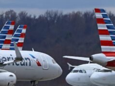 Os preços do combustível de aviação estão subindo. Isso pode tornar os voos de verão mais caros