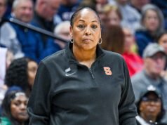 O treinador do Syracuse chama a colocação de UConn na chave de um ataque pessoal após a derrota