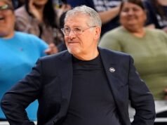 Geno Auriemma da UConn critica a NCAA no formato de torneio: ‘Não entendi’