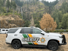 Dois caminhantes resgatados do desfiladeiro do Rio Columbia após ‘esforço prolongado’