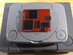 Este Frankenstein PlayStation PCB lê jogos de microSD e transmite vídeo via HDMI.